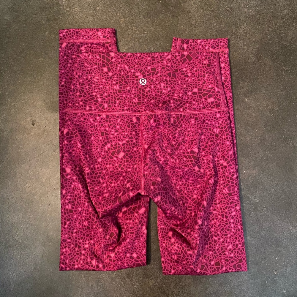 Lululemon Wunder Under 28"